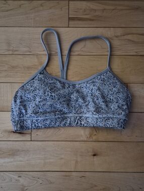 Lululemon Women's Size 6 Bra